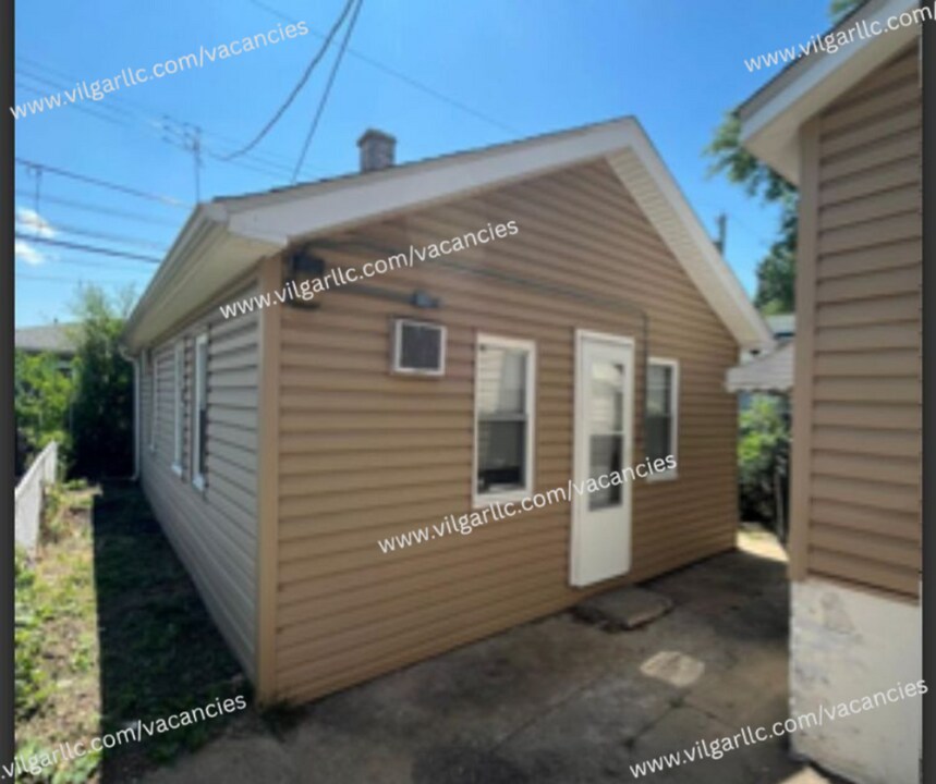 1334 Indiana St in Hammond, IN - Building Photo