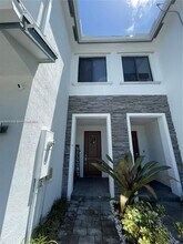 10890 SW 235th St in Princeton, FL - Building Photo - Building Photo