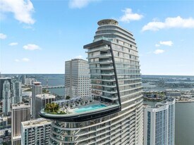 300 Biscayne Boulevard Way, Unit 1406 in Miami, FL - Building Photo