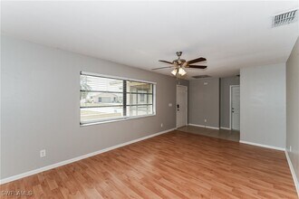 8445 Winged Foot Dr in Ft. Myers, FL - Building Photo - Building Photo