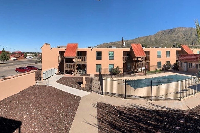 Juniper Apartments in Alamogordo, NM - Building Photo