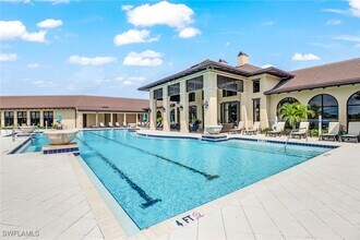 1878 Mustique St in Naples, FL - Foto de edificio - Building Photo