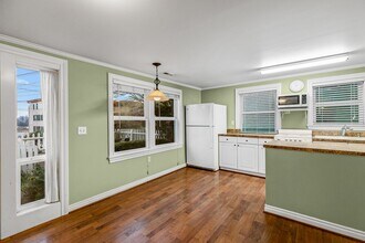 5023 22nd Ave NE in Seattle, WA - Building Photo - Building Photo