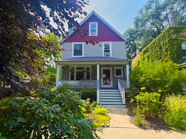 property at 1004 Ashland Ave