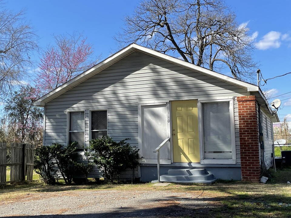 110 Crawford St in West Monroe, LA - Building Photo