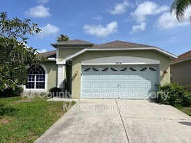 10715 Northridge Ct in Trinity, FL - Building Photo