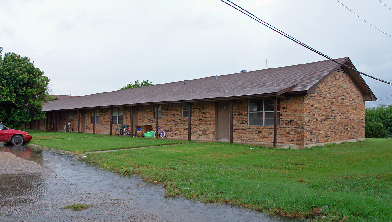 903 N Main St in Copperas Cove, TX - Building Photo