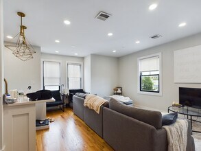 74 Brooks St in Boston, MA - Building Photo - Building Photo