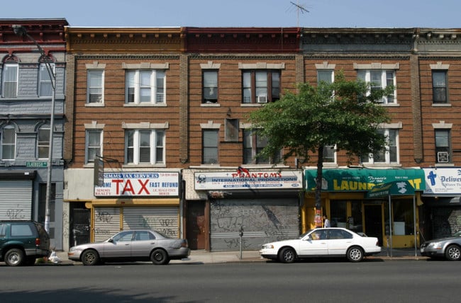 1476 Flatbush Ave