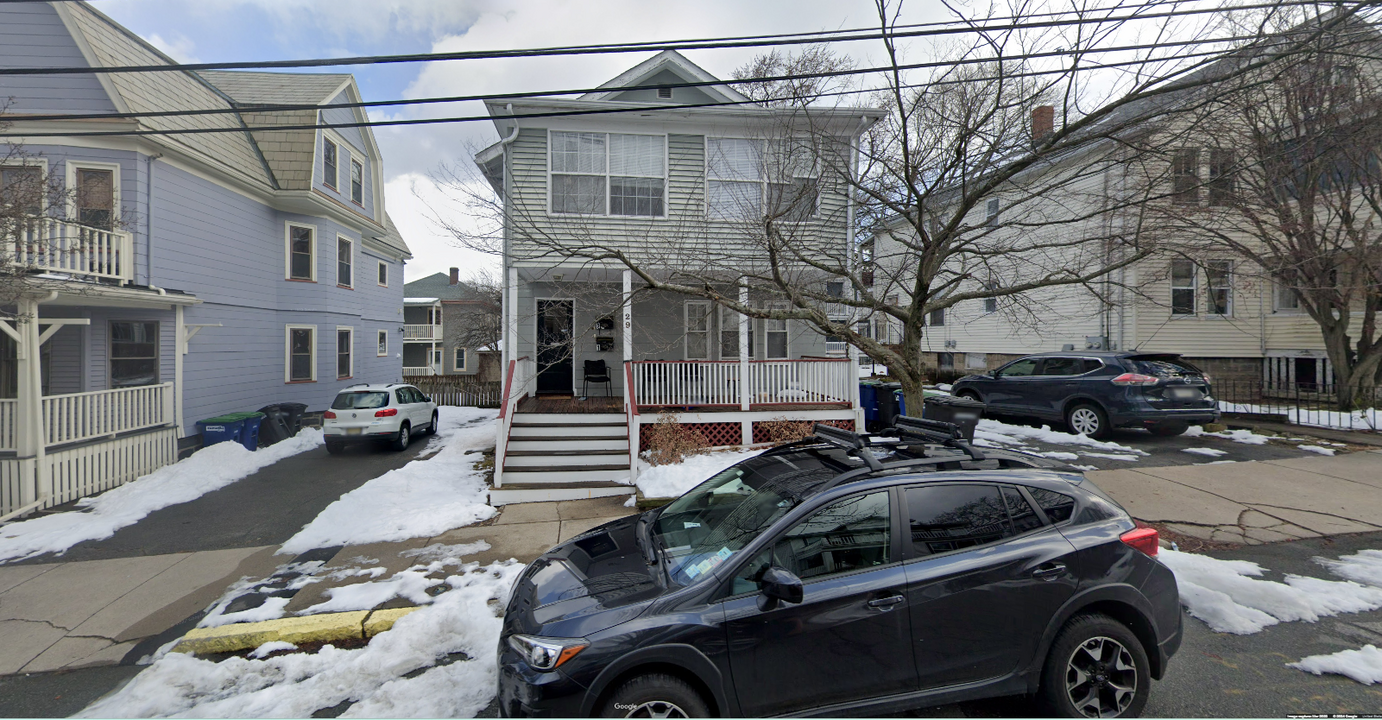 29 Chetwynd Rd, Unit 1 in Somerville, MA - Building Photo