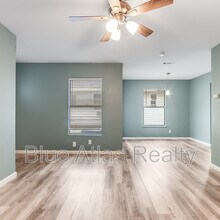 1104 S Gilpin Ave in Dallas, TX - Building Photo - Building Photo