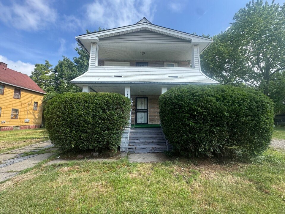 11313 Continental Ave in Cleveland, OH - Building Photo