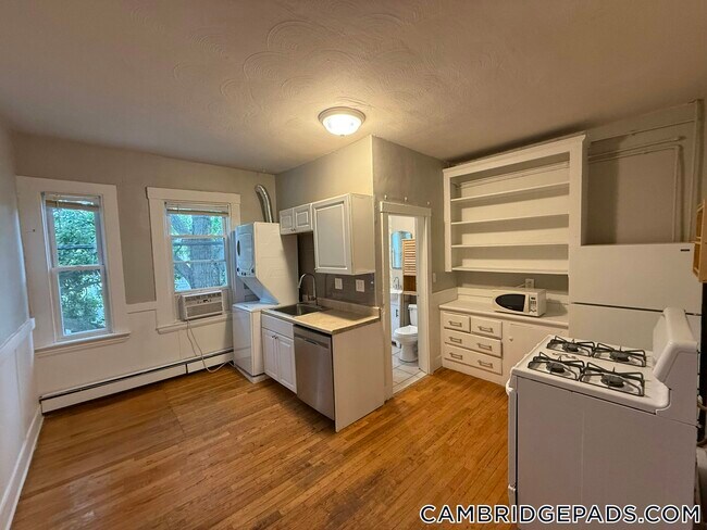 150 Fifth St., Unit 2 in Cambridge, MA - Building Photo - Building Photo