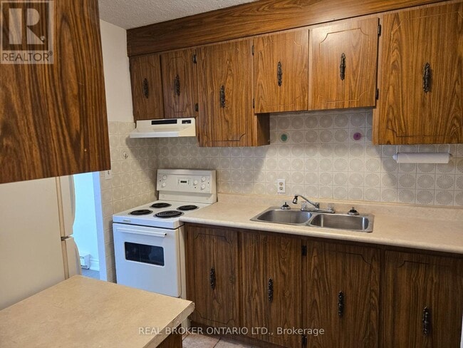 property at 97 Nonquon Rd