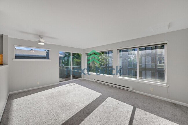 2243 14th Ave W