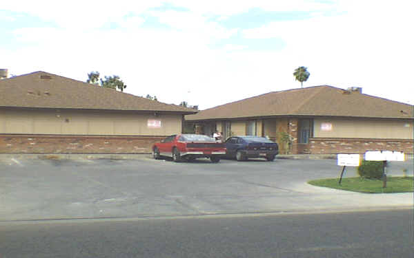 602-608 S Pioneer in Mesa, AZ - Foto de edificio