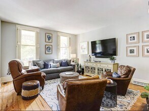 27 N Hanson St in Easton, MD - Building Photo - Building Photo