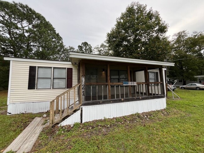 715 W 9th St in Rincon, GA - Building Photo - Building Photo