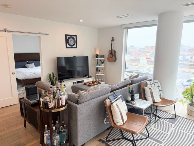 37 L St SE in Washington, DC - Building Photo - Building Photo