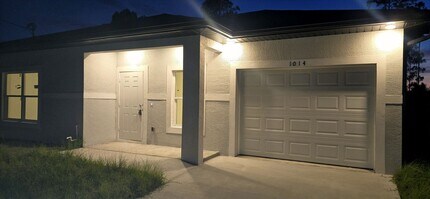 1014 Garnet Ave in Lehigh Acres, FL - Building Photo - Building Photo