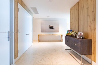 360 Ocean Dr in Key Biscayne, FL - Building Photo - Building Photo