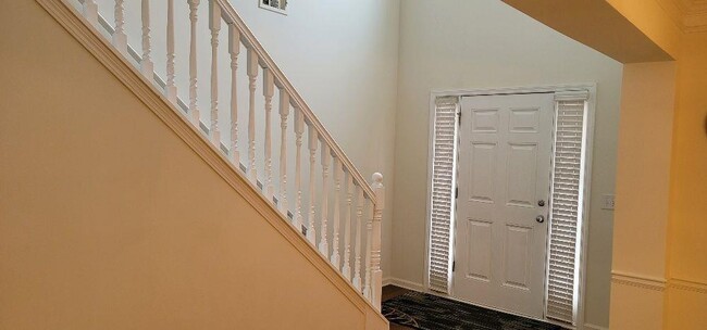 731 Thompson Ridge Dr in Monroe, GA - Foto de edificio - Building Photo
