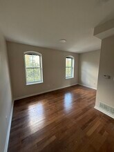 1817 Frankford Ave, Unit 2 in Philadelphia, PA - Building Photo - Building Photo