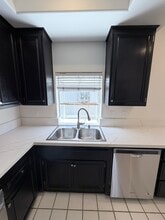 5145 Yarmouth Ave in Encino, CA - Building Photo - Building Photo