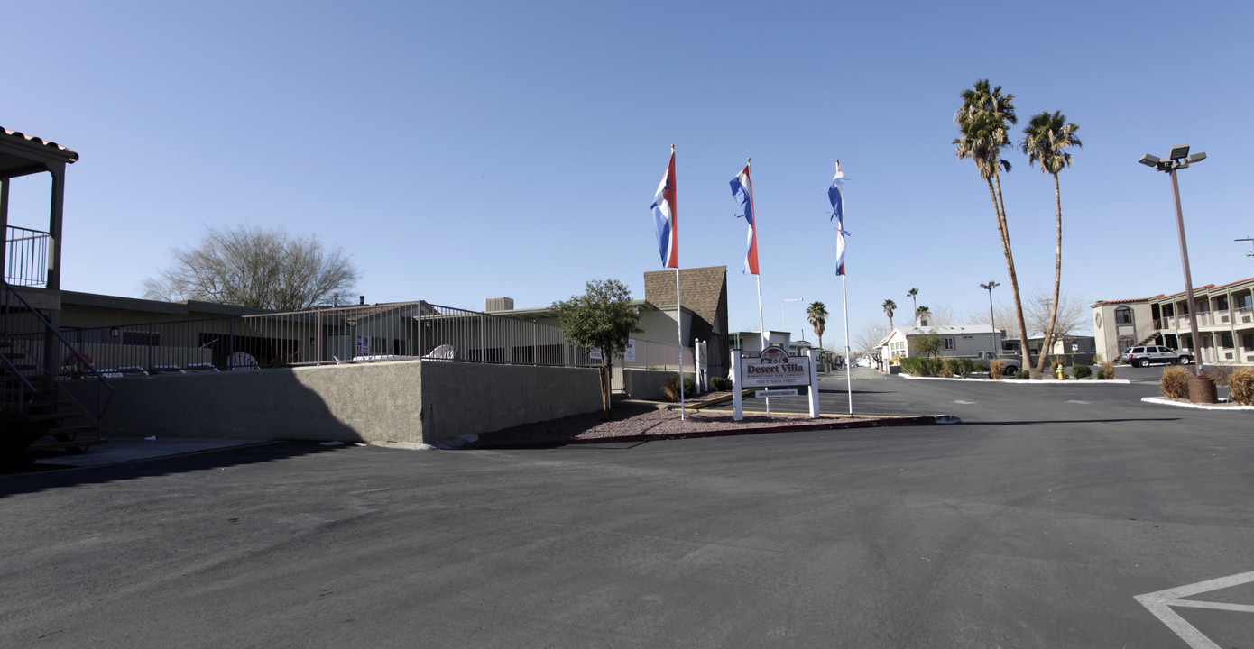 Desert Villa Mobile Home Park in Barstow, CA - Foto de edificio