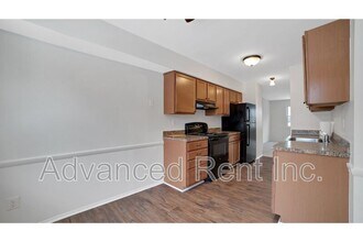 10 Watkins Glen Ct in Cockeysville, MD - Building Photo - Building Photo