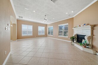 8029 Durango Way Dr in Houston, TX - Building Photo - Building Photo