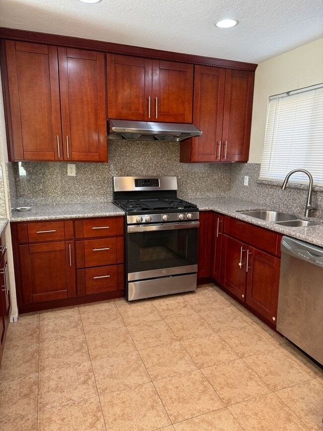 430 Blue Ridge Dr in Martinez, CA - Building Photo - Building Photo