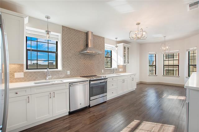 property at 2610 Allen St