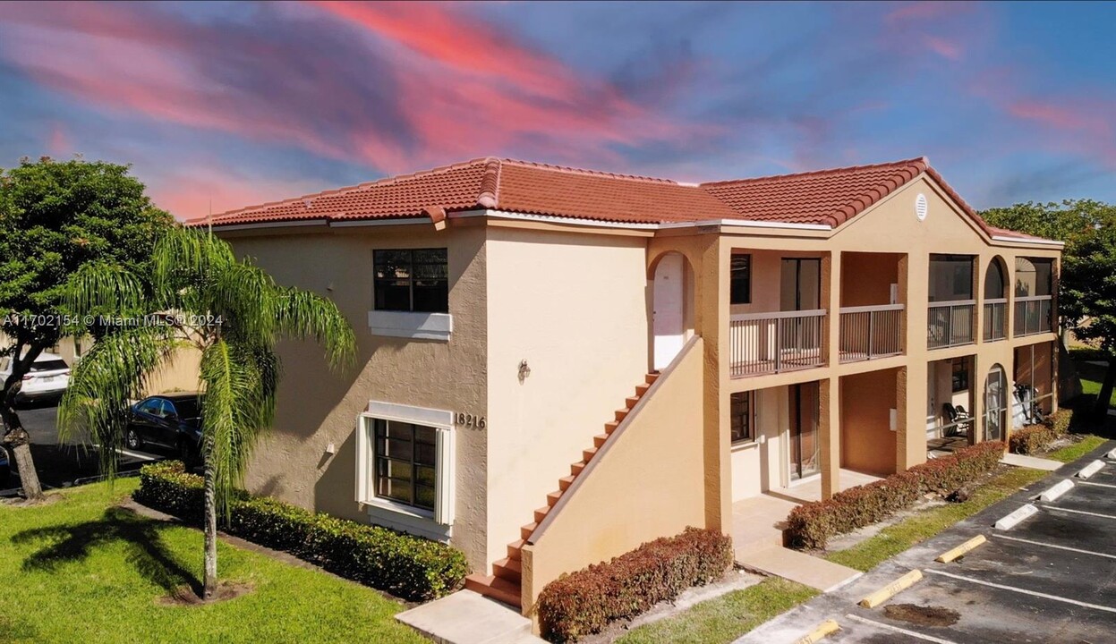 18216 Mediterranean Blvd in Hialeah, FL - Building Photo