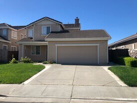4317 Spring Creek Ct in Fairfield, CA - Building Photo