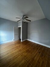 9025 Burlington Ave, Unit 2floor in Brookfield, IL - Building Photo - Building Photo