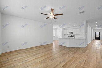 2560 Eden Crk Dr in Fort Worth, TX - Building Photo - Building Photo
