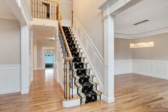 134-110 10th St in Hicksville, NY - Building Photo - Building Photo