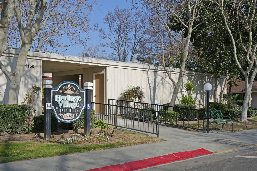 Heritage Village Apartments in Los Banos, CA - Foto de edificio