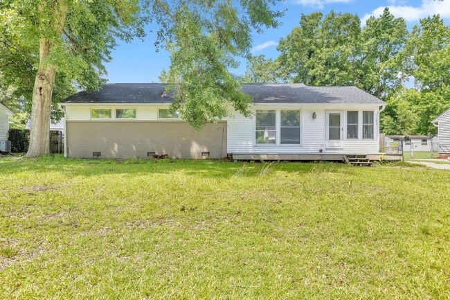 property at 505 Dogwood Ln
