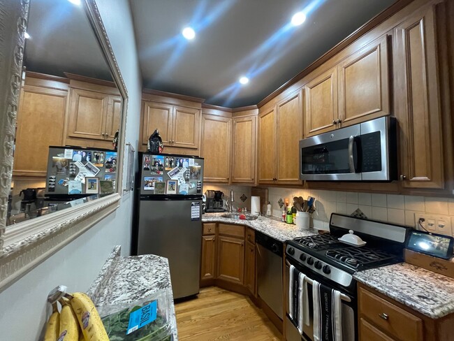 30 Vinton St, Unit 1 in Boston, MA - Building Photo - Building Photo