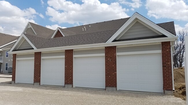 4302 Timber Ridge Ct in Joliet, IL - Building Photo - Building Photo