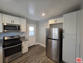 2601 20th St in Santa Monica, CA - Building Photo - Building Photo
