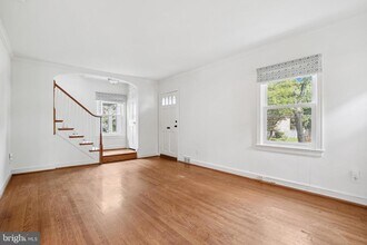 7000 Exeter Rd in Bethesda, MD - Building Photo - Building Photo