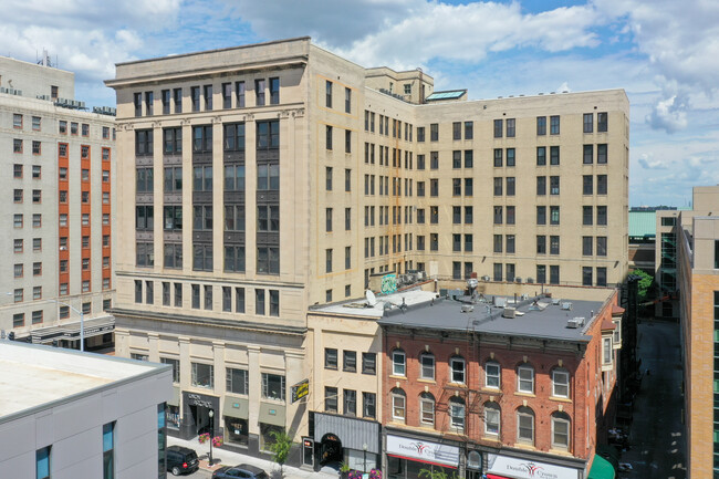 Union Arcade Building in Davenport, IA - Building Photo - Building Photo