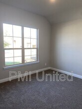 11525 Nicholson Ln in Fort Worth, TX - Building Photo - Building Photo