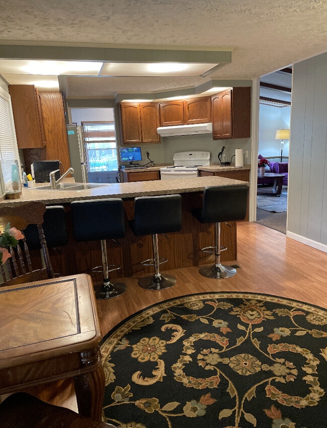 property at 24 Rivercrest Ln