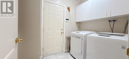 85 Gemini Crescent in Richmond Hill, ON - Building Photo - Building Photo