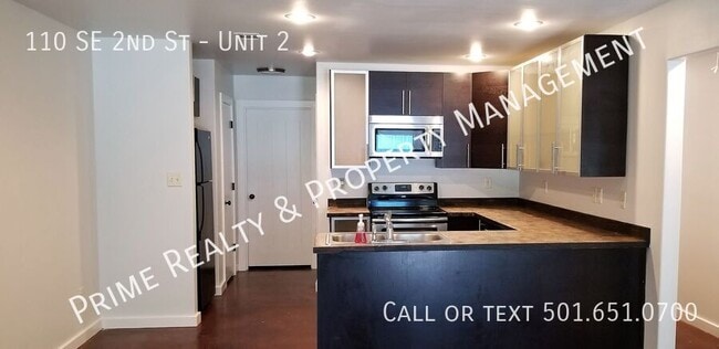 110 SE 2nd St in Bryant, AR - Foto de edificio - Building Photo