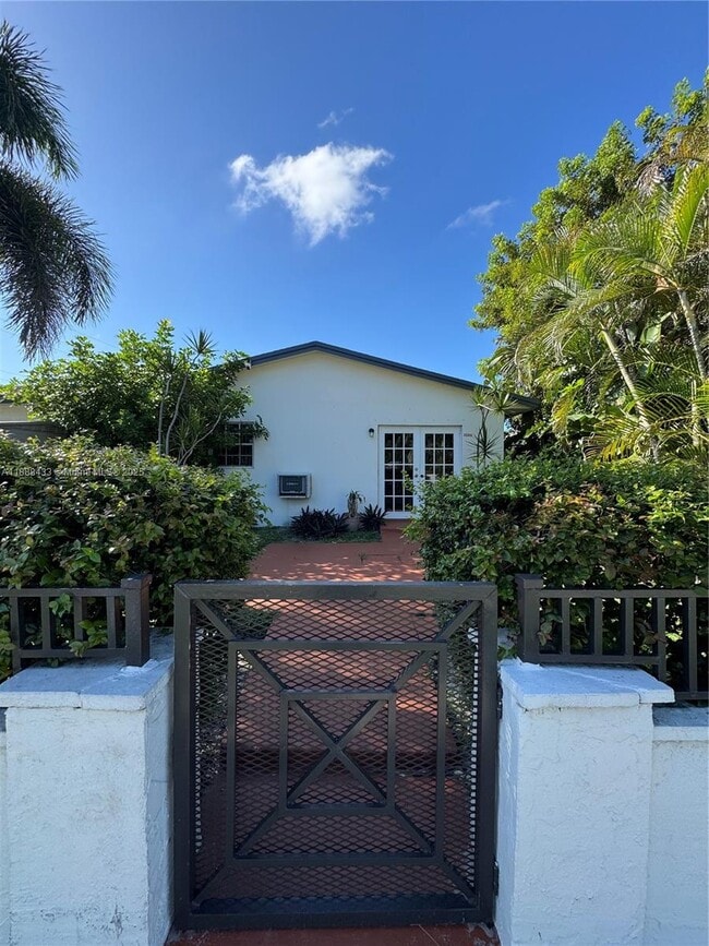 property at 2232 N 19th Ave